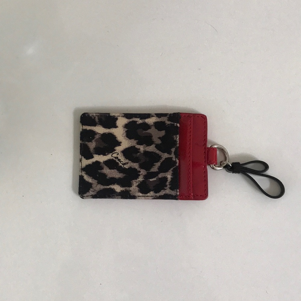 Coach Tag